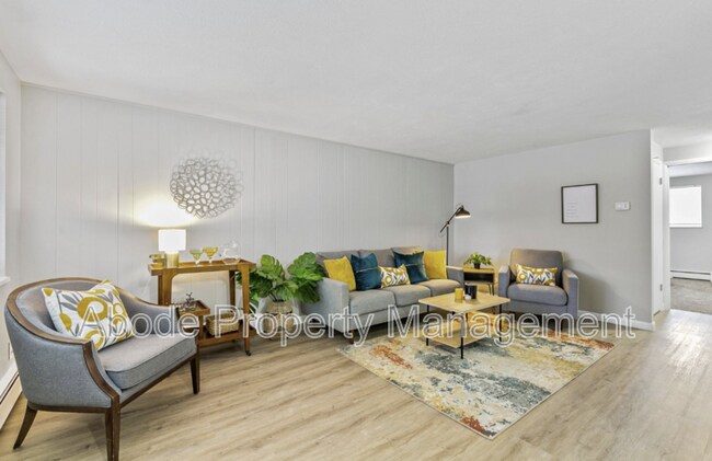 Foto del edificio - 434 W 10th St