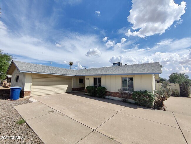 Building Photo - 1605 E Palmcroft Dr