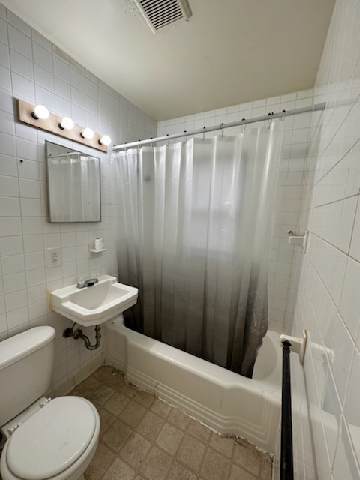 Foto del edificio - 949 Remington Ave