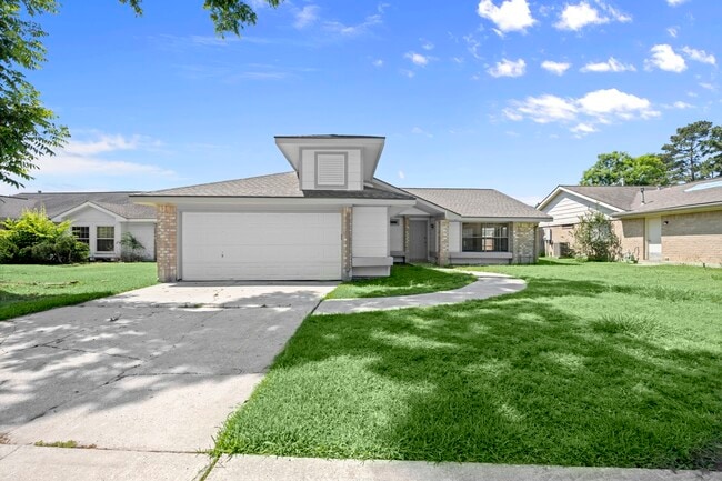 Building Photo - 7415 Creekfield Dr