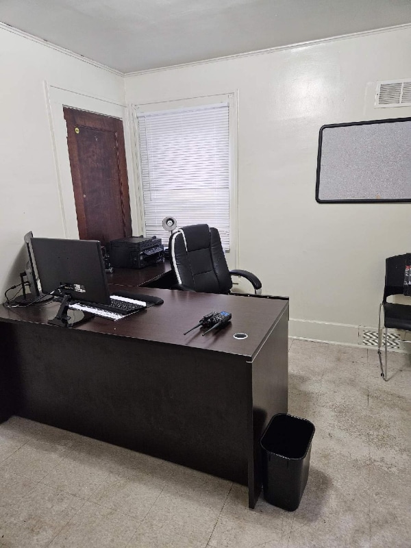 Foto del edificio - 3730 Erie St