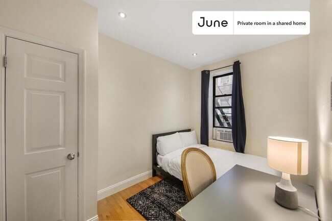 Foto del edificio - Room in Shared 4 bed/1 bath home in Upper West Side