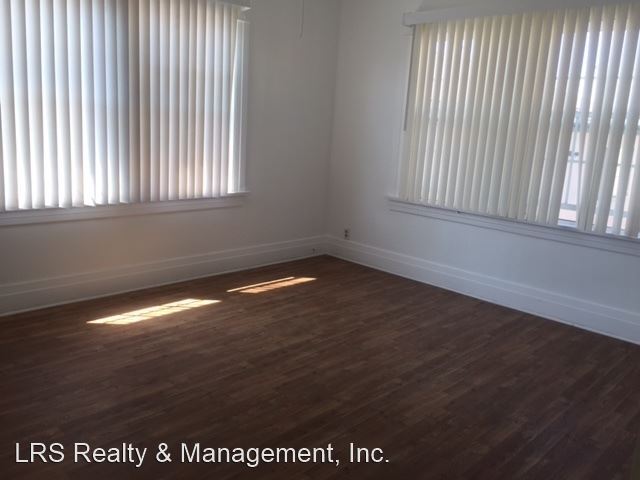 Building Photo - 3716-3718 W Pico Blvd
