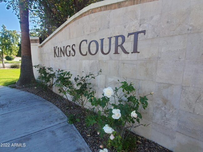 Foto del edificio - 1534 E Kings Ct
