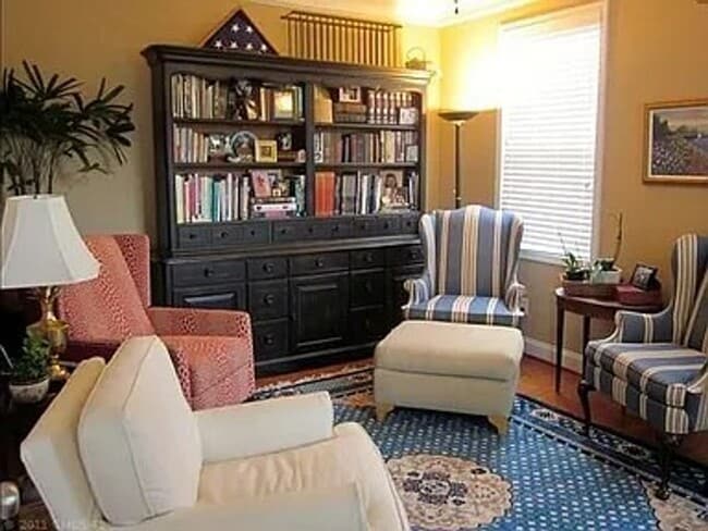 Building Photo - 100 Taylors Hill Dr