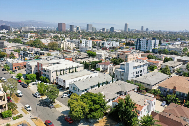 Foto del edificio - 1436 S Bedford St