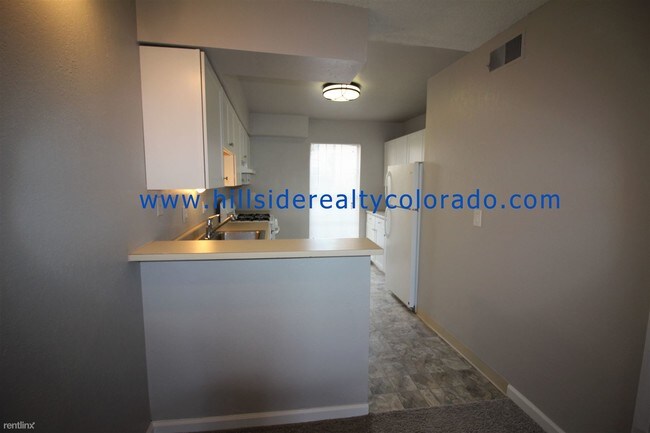 Foto del edificio - 3130 Van Teylingen Dr