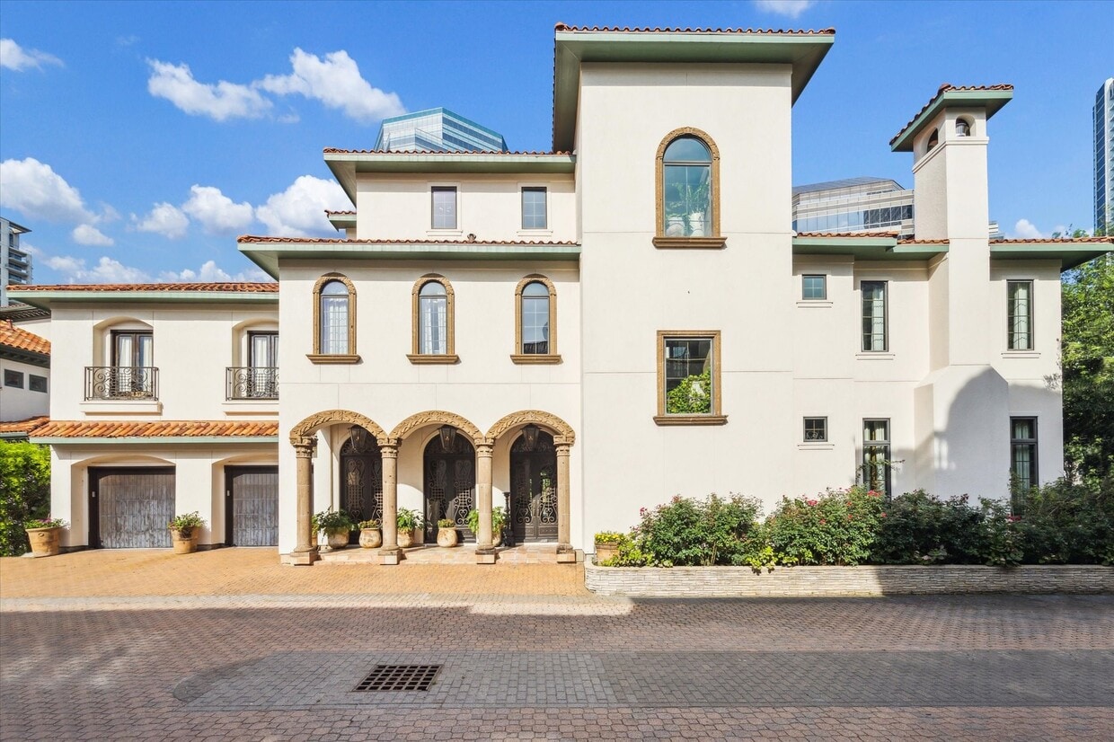 Foto principal - 5007 Cedar Creek Dr