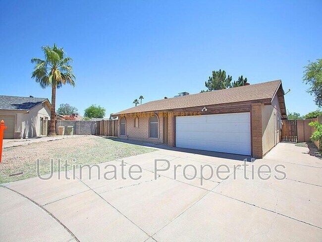 Building Photo - 15633 N 61st Dr