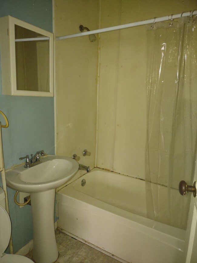 Foto del edificio - 2 Bedroom / 1 Bath Paducah