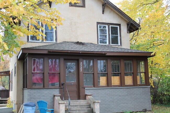Building Photo - 2327 4th Ave W
