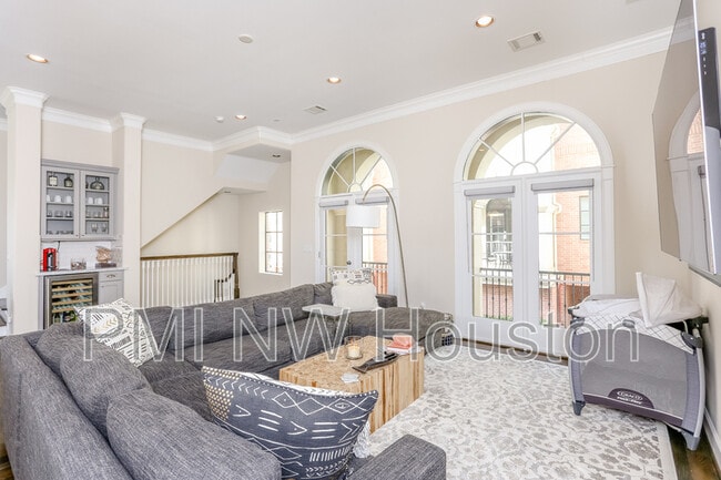 Foto del edificio - 5309 Blossom St