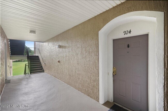 Foto del edificio - 10550 Baymeadows Rd