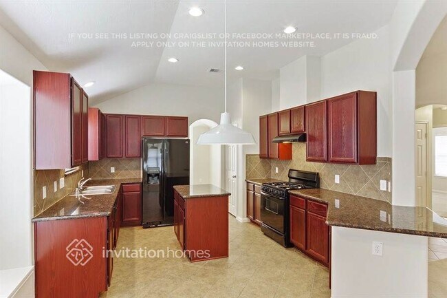 Foto del edificio - 33 Mira Loma Dr