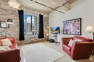 Building Photo - 710 Colorado St