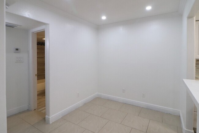 Foto del edificio - 5929 Queensloch Dr