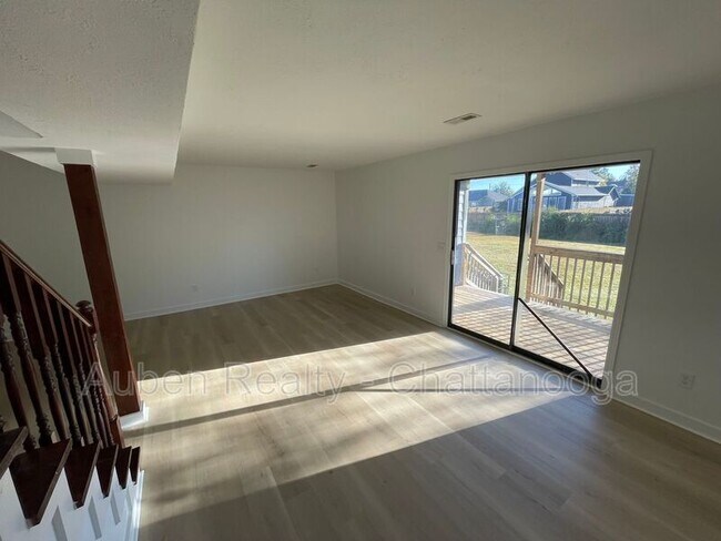 Foto del edificio - 1422 Stratton Pl Dr