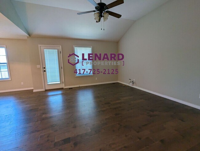 Foto del edificio - Beautiful 3 Bedroom House!