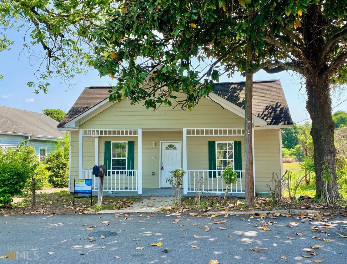 Primary Photo - Gorgeous updated Athens Rental home!