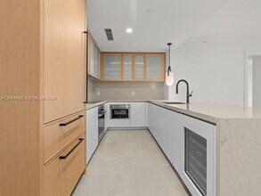 Building Photo - 2200 Brickell Ave