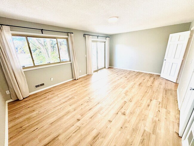Foto del edificio - Newly Updated In Prime Apple Valley Neighborhood