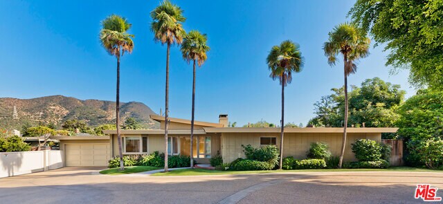Building Photo - 4210 W Toluca Lake Ln