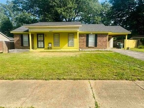 Building Photo - 6615 Hartford Dr