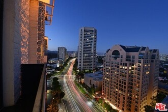 Building Photo - 10535 Wilshire Blvd