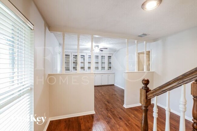 Foto del edificio - 25603 Pecan Valley Cir