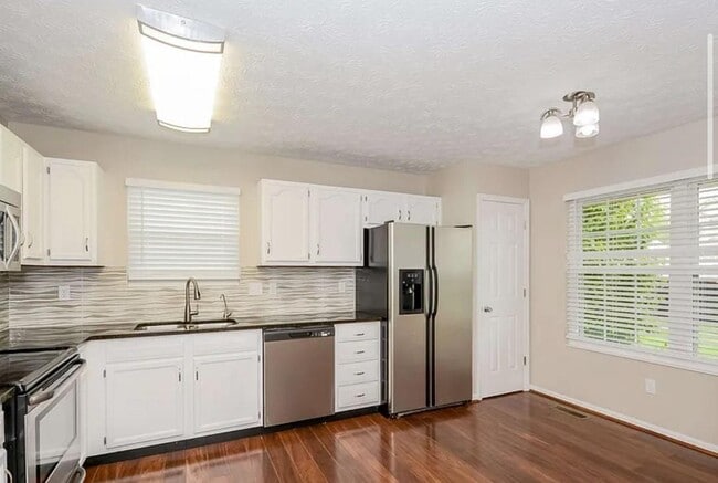 Building Photo - 406 Forge Dr