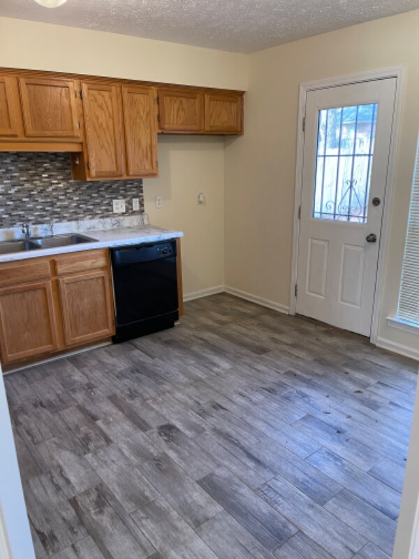 Foto del edificio - 3824 Carriage Oaks Dr