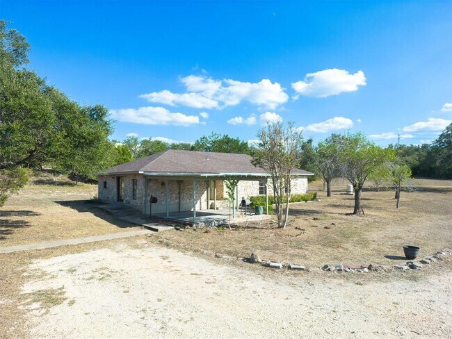 Building Photo - 13065 Fieldstone Loop