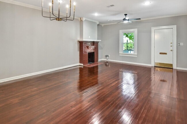 Building Photo - 4802 Junius St