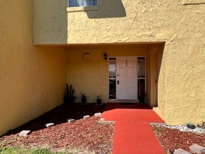 Building Photo - 5850 Cypress Gardens Blvd