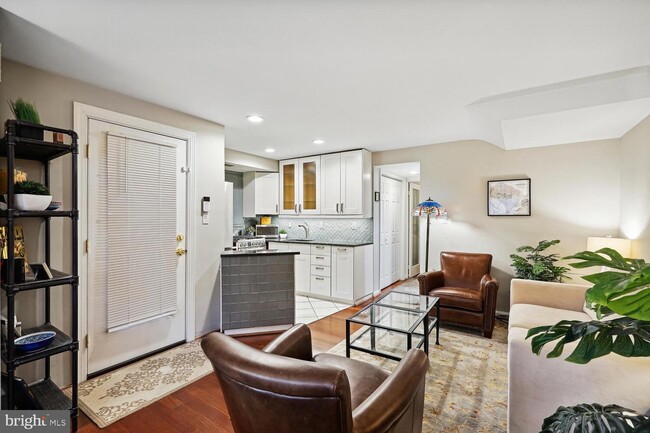 Foto del edificio - 1750 Corcoran St NW