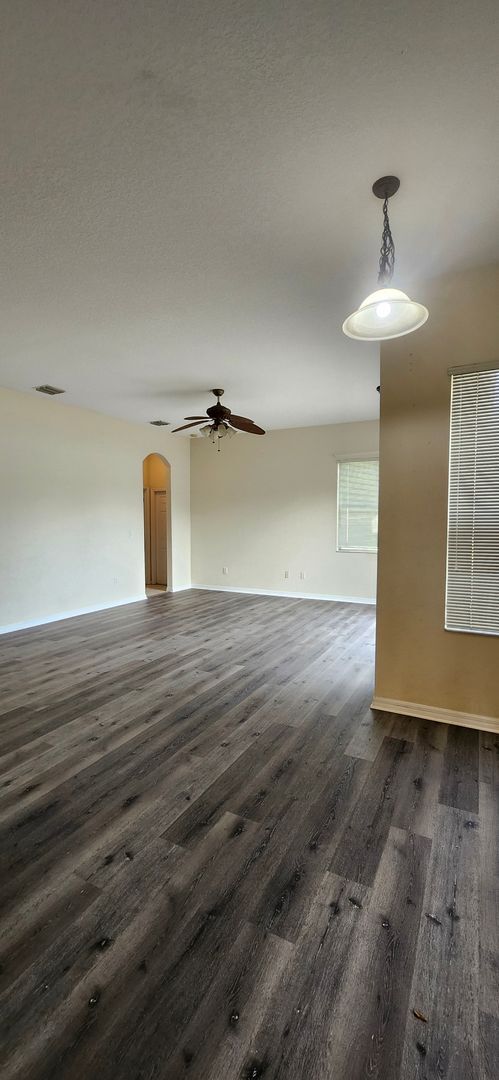 Building Photo - Beautiful Single-Family Home