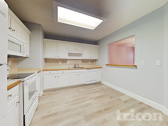 Foto del edificio - 3236 Glenloch Pl