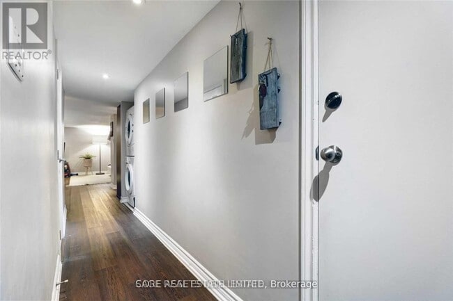 Photo du bâtiment - 95 Hillsdale Ave E