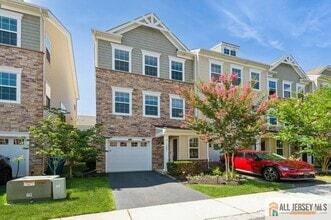 Building Photo - 1601 Hights Farm Rd S