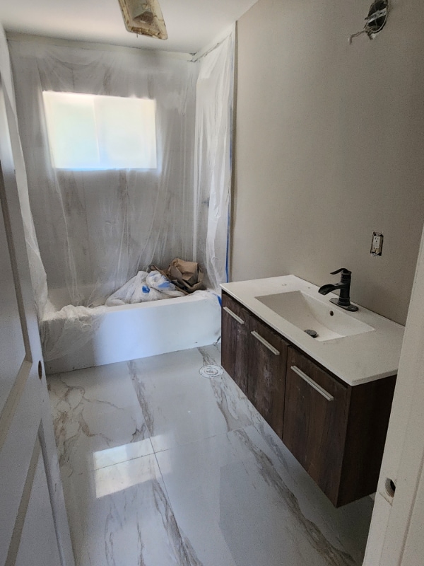 Photo - 390 W Lake Ave NW (Atlanta, GA)