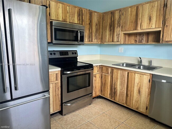 Building Photo - 2 br, 2 bath House - 401 NW 43rd St