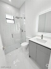 Building Photo - 702 Zemil Ct