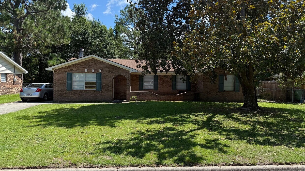 Foto del edificio - 217 Glenn Bryant Rd