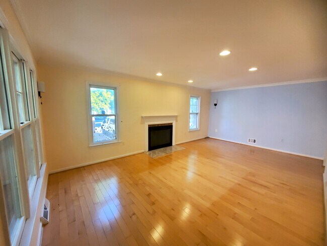 Foto del edificio - 1576 Ivystone Ct