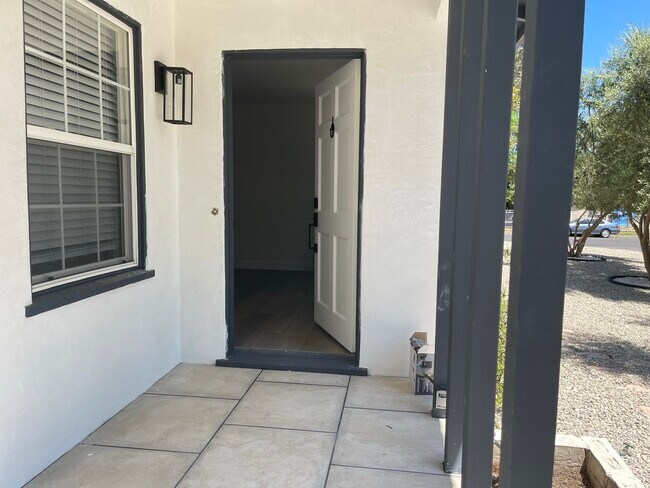 Building Photo - 19503 Cantara St