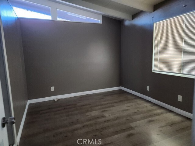 Foto del edificio - 8318 Decosta Ave