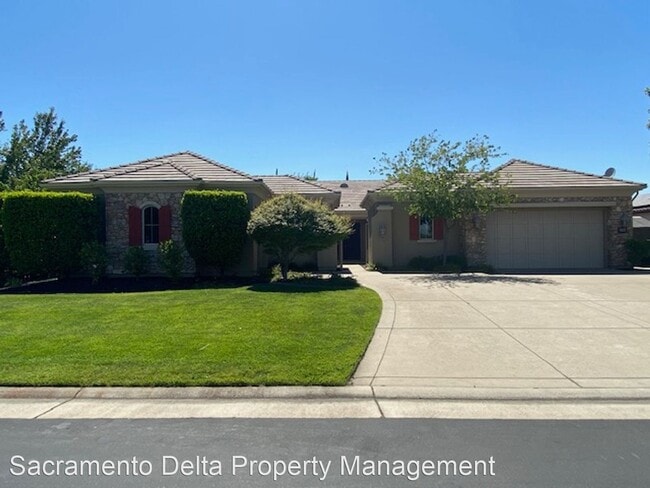Building Photo - 3 br, 2.5 bath House - 2085 Ladera Drive