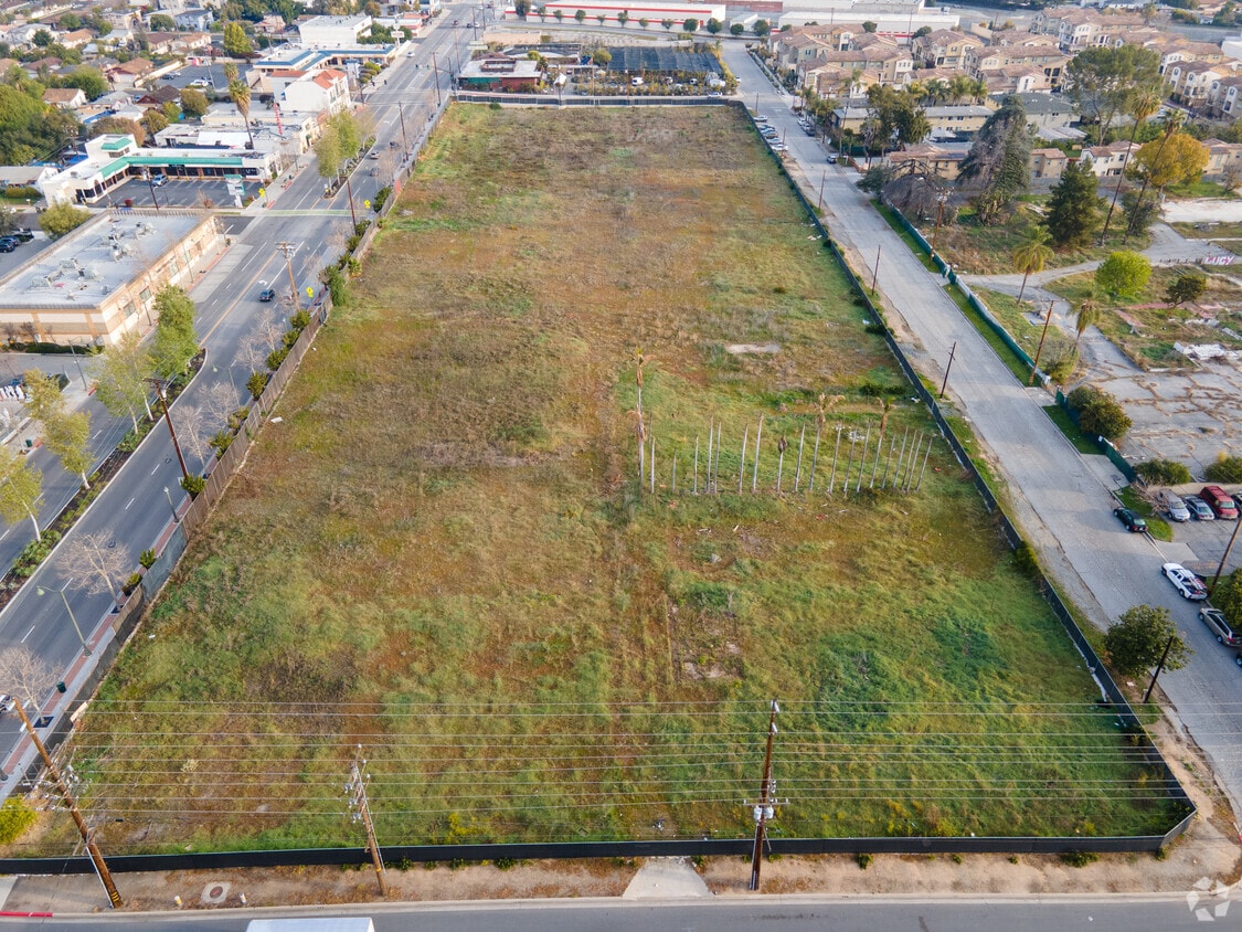  - Pacific Square - Residential