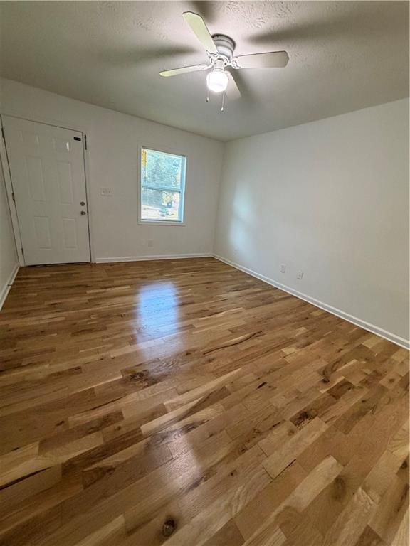 Building Photo - 5851 Lone Oak Dr SW