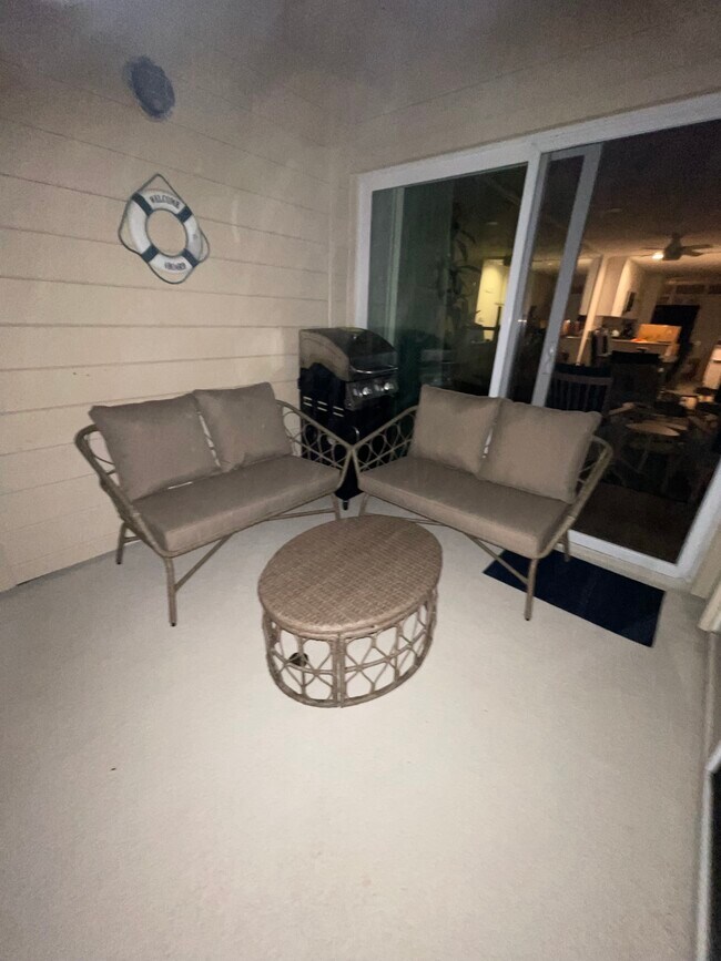 Building Photo - 3755 Ocean Front Walk